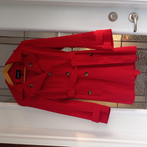 London Fog Jackets & Blazers - Hooded London Fog Red Trench/Water-Repellent Raincoat Large Excellent Condition